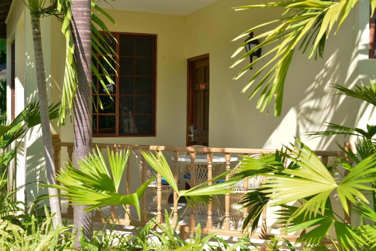Готель Coco La Palm Негрил Екстер'єр фото